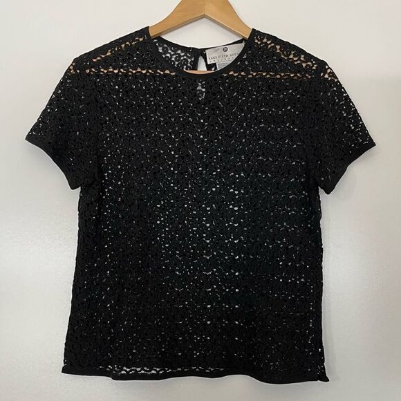 Saks Fifth Avenue Crochet Blouse Top Black Sheer Lace Rayon Short Sleeve Small - Picture 2 of 9